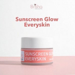 SUNSCREEN GLOW  EVERYSKIN WITH  NIACINAMIDE | Brisha Store